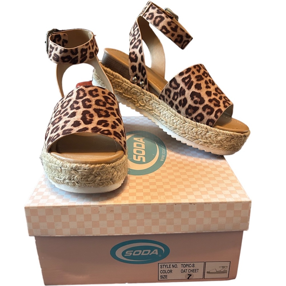 SODA Leopard Platform Sandals - Sz 7